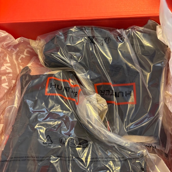 Hunter Black Sutton Boots - Picture 3 of 4